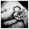 Pendentif "Libéré par l'amour"