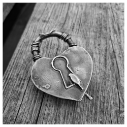 2 Pendentifs Cadenas et clef "A cœur ouvert"