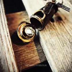 Pendentif Moulin Artisanal Français, Bijou d’Art , pendentif photo