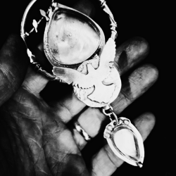 Pendentif coffre "Promesses"